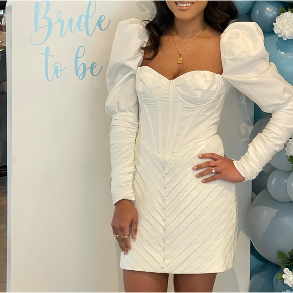 MIMII London White COTTON TUDOR SLEEVE MINI DRESS - Picture 2 of 7